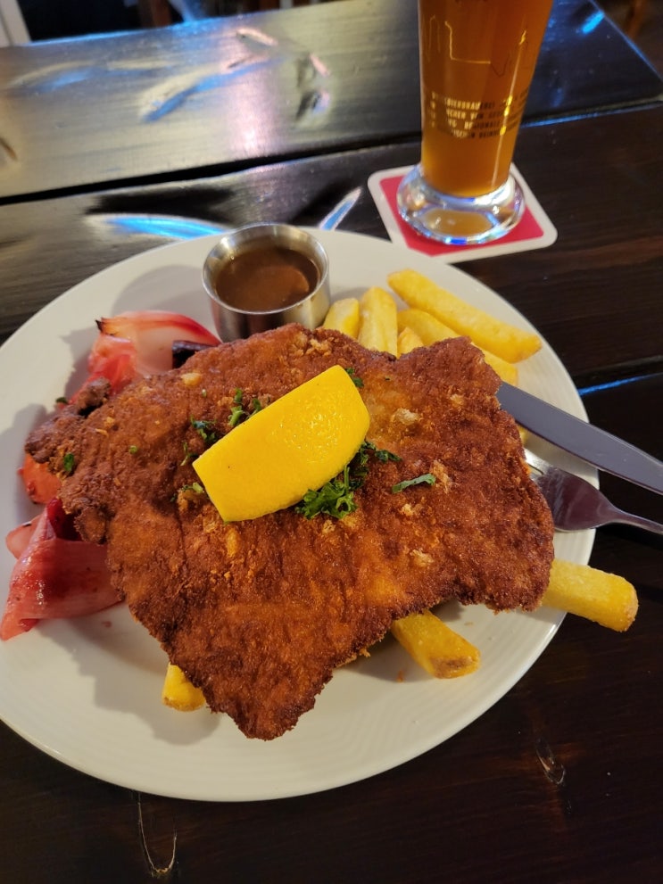  [후시 비어 하우스] 스위스 인터라켄 슈니첼&맥주 +할인_ husi bierhaus