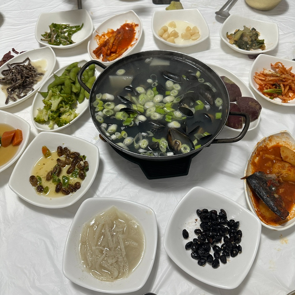  전북 전주 16첩 맛있는 기본 반찬에 막걸리가 맛있는 웰빙 탁배기