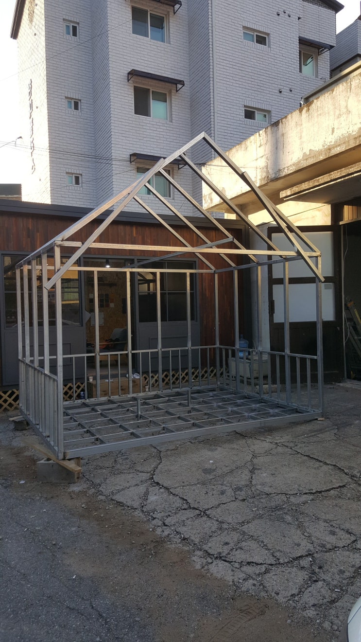  경기광주 경기용인 수원 철제농막 제작 컨테이너제작 부스제작