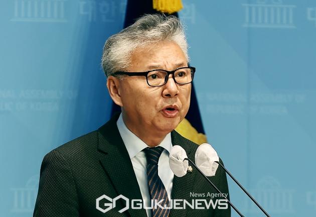 민주당 <b>홍성국</b>, 총선 <b>불출마 선언</b>