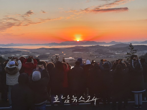  해남 땅끝마을에서 해넘이·해맞이 축제 4년만에 개최