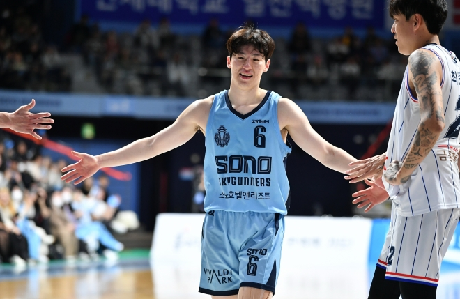 고양 <b>소노</b> '<b>이정현</b>' 어깨 부상 이탈, 복귀/출전 시점 언제?