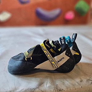 [암벽화 리뷰] 스카르파 벨로체/ SCARPA VELOCE- 발편한 남자암벽화, 해외직구