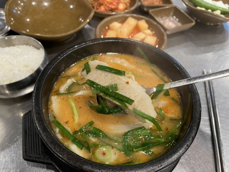  부산여행 | 광안리 수변최고돼지국밥 민락본점 _ 캐치테이블 일요일 아침 주말 웨이팅 꿀팁