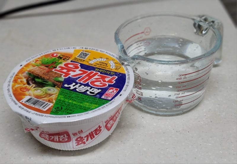 농심 육개장 사발면(86g) 물양 &  컵라면 냄비에 끓여먹기
