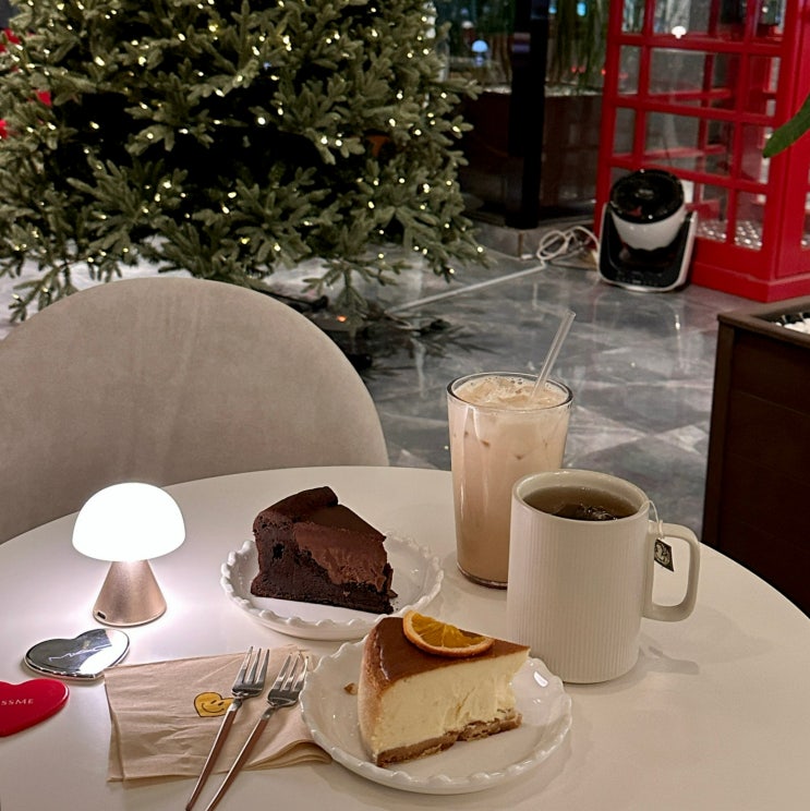  강남 카페 015 COFFEE 맛있는 케이크와 밤 밀크티, 개똥쑥 차가 있는 조용한 카페