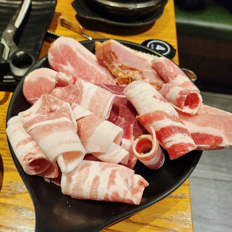 [고덕동 맛집]육대쌈 암사점 _ 암사역 고기 무한리필 즐길 수 있는 곳