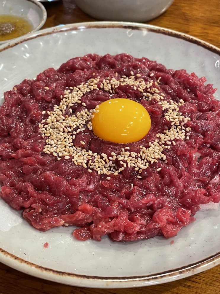  [종로 맛집/광장시장 맛집] 광장시장 육회 원조 맛집 (나만의), 육회자매집