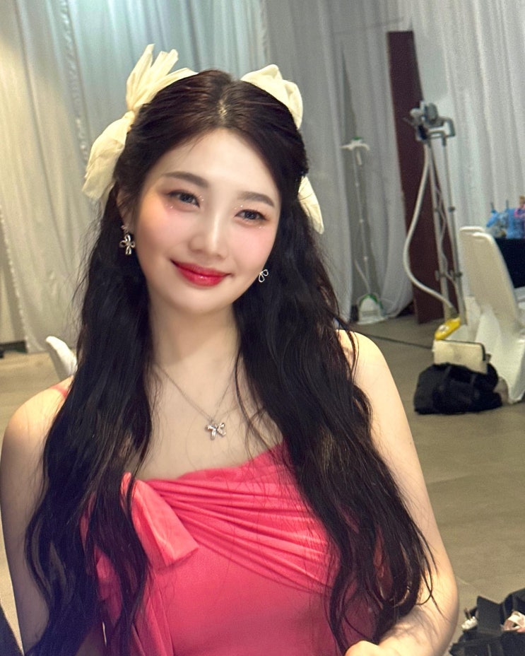 레드벨벳 조이 착용! 데누 글리터 리본 연예인 데일리 목걸이 정보! 레드벨벳 조이 착용! 데누 글리터 리본 연예인 데일리 목걸이 정보!
