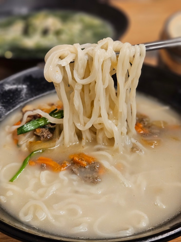  동탄 호수공원 맛집_명동칼국수(송동) 명동칼국수 매생이굴칼국수 제육비빔밥정식