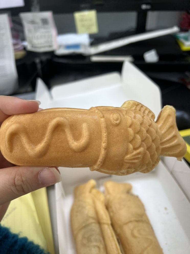  종로3가 간식 명랑핫도그에서 먹는 따끈따끈한 붕어빵 핫붕