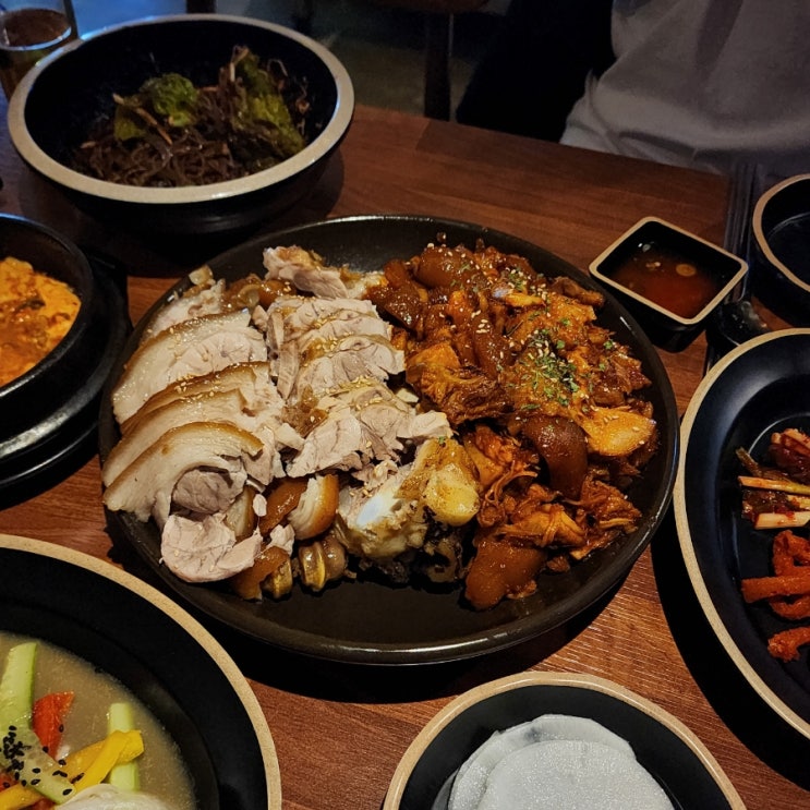  [인계동 족발] 수원시청역 '더맛있는족발보쌈' 수원인계점 반반족발 맛집 추천 후기