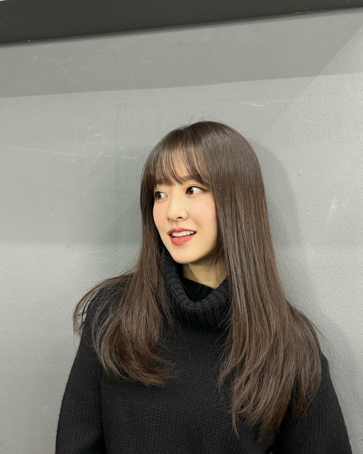  클스마스 너낌의 데이트 룩으로 남자들이 좋아하는 여자 니트 스웨터 패션인 폴로 랄프로렌의 목폴라 터틀넥 코디 w. 박보영