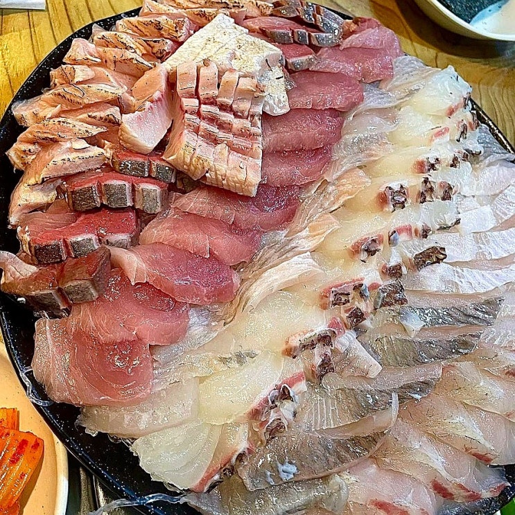 대방어회 가격 방어 제철 방어회 먹는법 맛집 리뷰 대방어회 가격 방어 제철 방어회 먹는법 맛집 리뷰
