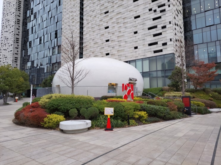  도쿄 스퀘어에닉스 카페 ARTNIA
