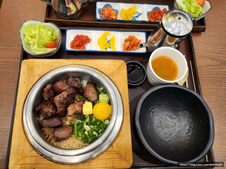  담솥 판교 아브뉴프랑 스테이크솥밥 먹고 왔어요