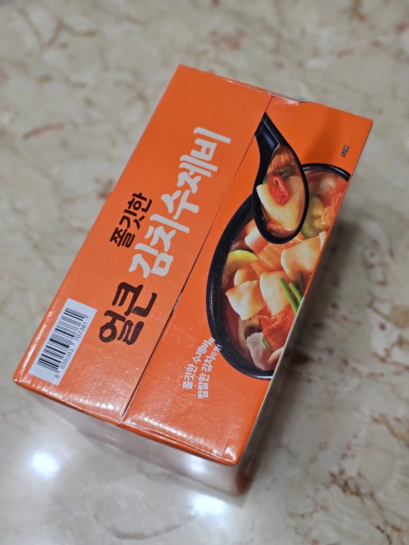 (이가자연면) 이마트트레이더스 추천상품 쫄깃한 얼큰김치수제비 후기