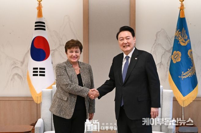 윤석열 <b>대통령</b>, 게오르기에바 <b>국제통화</b>기금 총재 접견