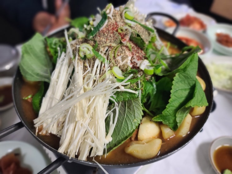 부여 은산 노다지 감자탕 맛있어요.
