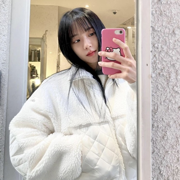  여성 요가복 브랜드 블랙핑크 지수 alo 알로 양털 후리스 자켓