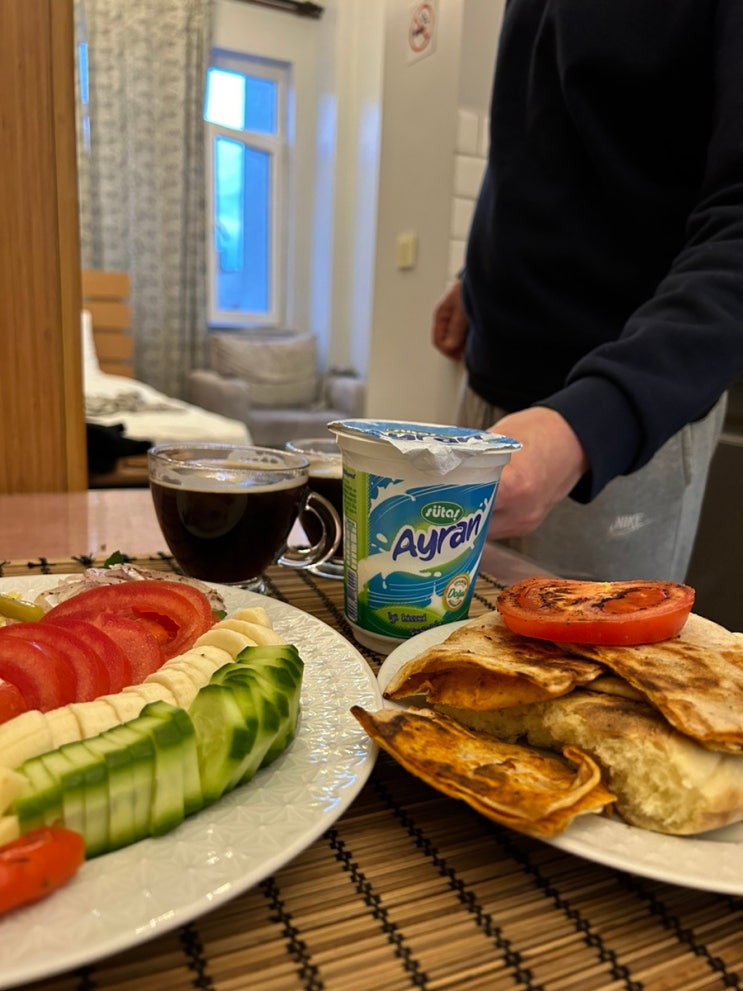 [터키여행|튀르키예여행] 이스탄불 맥도날드 맥카페/이스탄불 장봐서 아침식사