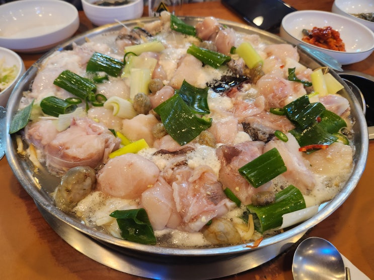  [청주] 추워서 손이 시린 날, 뜨거운 국물이 있는 연말 회식 장소 추천 : 바다가 보이는 해물탕