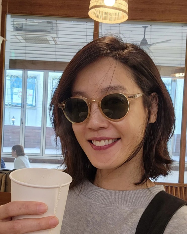 "발리에서 요가 살살" 49세 김지호, 발리서 뽐낸 브라톱 몸매...요가로 관리한 놀라운 복근 "발리에서 요가 살살" 49세 김지호, 발리서 뽐낸 브라톱 몸매...요가로 관리한 놀라운 복근