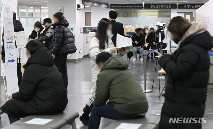 "해지하면 손해"…보험해약 대신 이것 고려하세요 "해지하면 손해"…보험해약 대신 이것 고려하세요