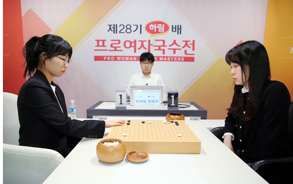 <b>명인전</b> <b>신진서</b>9단 <b>우승</b>, 프로여자국수전 결승전 최정9단... 