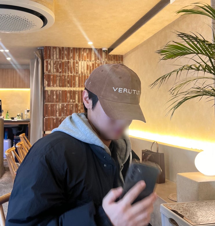 아이돌 모자 차은우 볼캡 브랜드 베루툼 모자 착용 후기