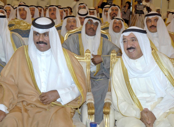 쿠웨이트, 라테 에미르 셰이크 나와프 장례식에서 새로운 지도자의 참석하다!