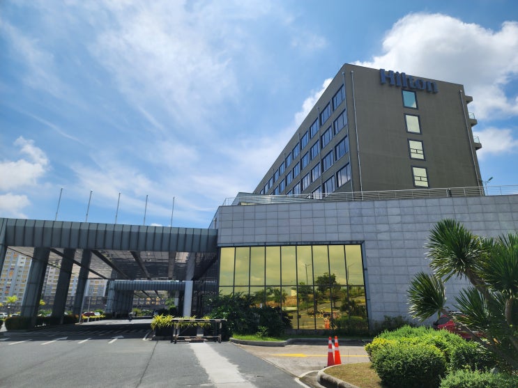  힐튼 클락 선밸리 리조트(Hilton Clark Sun Valley Resort) 룸, 야외수영장