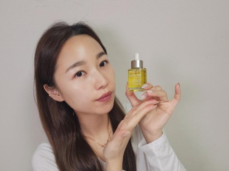  페이스오일추천 클라랑스 보습 괄사 오일 사용법 건조한 겨울철 건성 피부관리