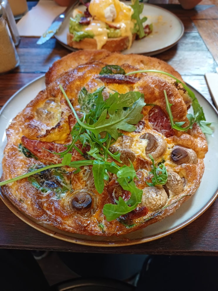  호주 여행 가볼만한 시드니 브런치 맛집 포르티코 위치도 너무 좋아요. (cafe portico)