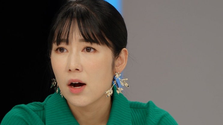  "성관계 몇 번?" 사유리, 원로가수 성희롱 피해 폭로  사과..."혼란 야기 죄송"