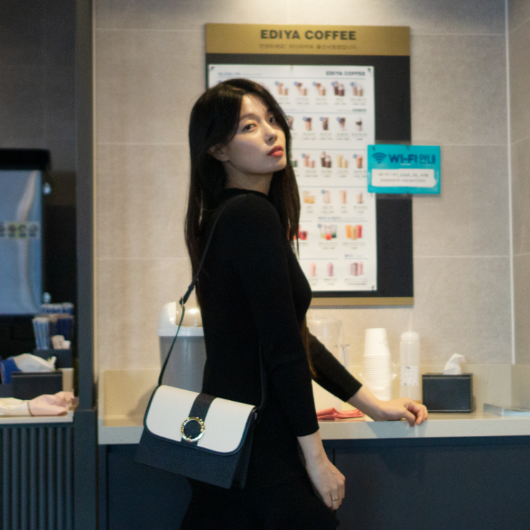  여자친구 선물 추천 클래식한 언던 여성핸드백 리뷰