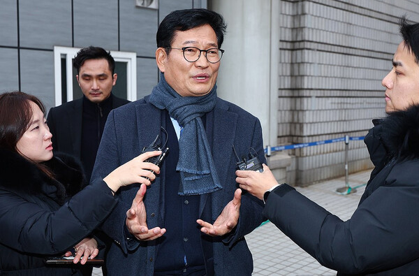 <b>송영길</b>, <b>구속</b> 심사 6시간 만에 종료...<b>검찰</b>, "증거 인멸 위한... 