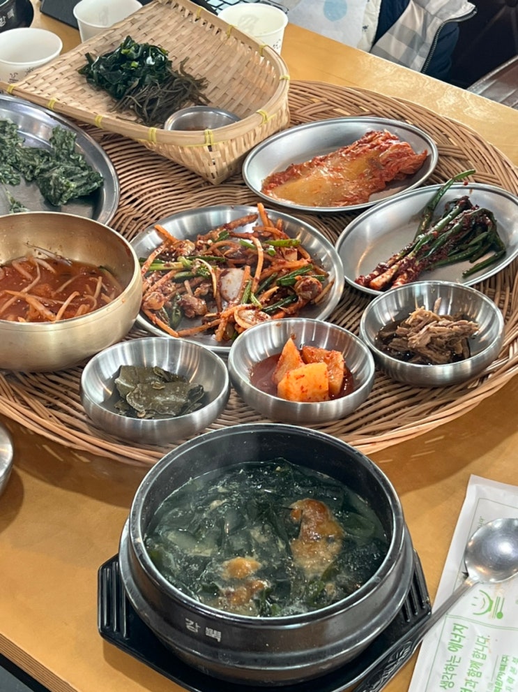 해동용궁사 맛집 기장 미역국의 진수 feat.<b>오직</b>미역국