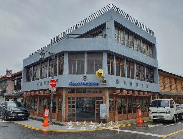  목포모자아트갤러리 개관 후 6개월, 6,000여 명 관람객 관람