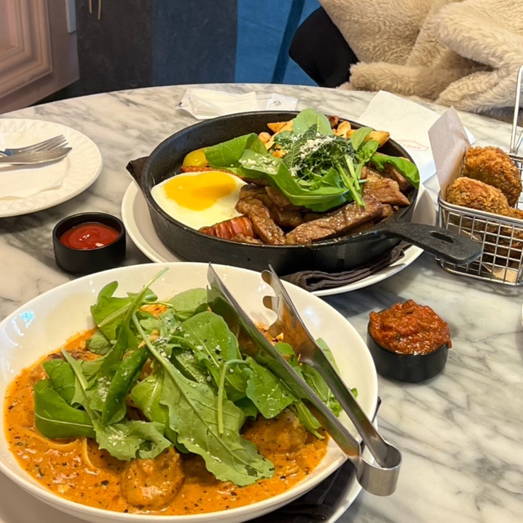  합정 브런치 카페 콘크리트 엔젤 모임하기 좋은 합정역 근처 맛집