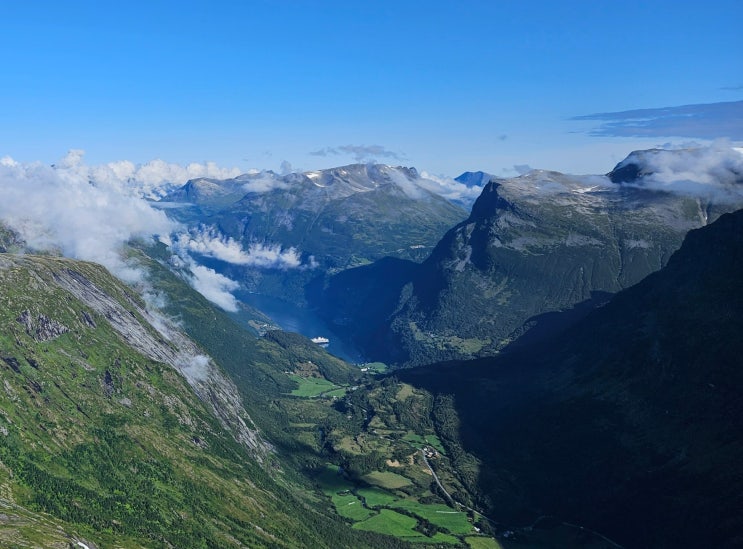 북유럽 7개국 여행 : 노르웨이 (게이랑에르 -&gt; 달스니바 전망대 : "게이랑에르 스카이워크"로 새롭게 태어났으며 유럽에서 도로로 갈 수 있는 가장 높은 전망대)