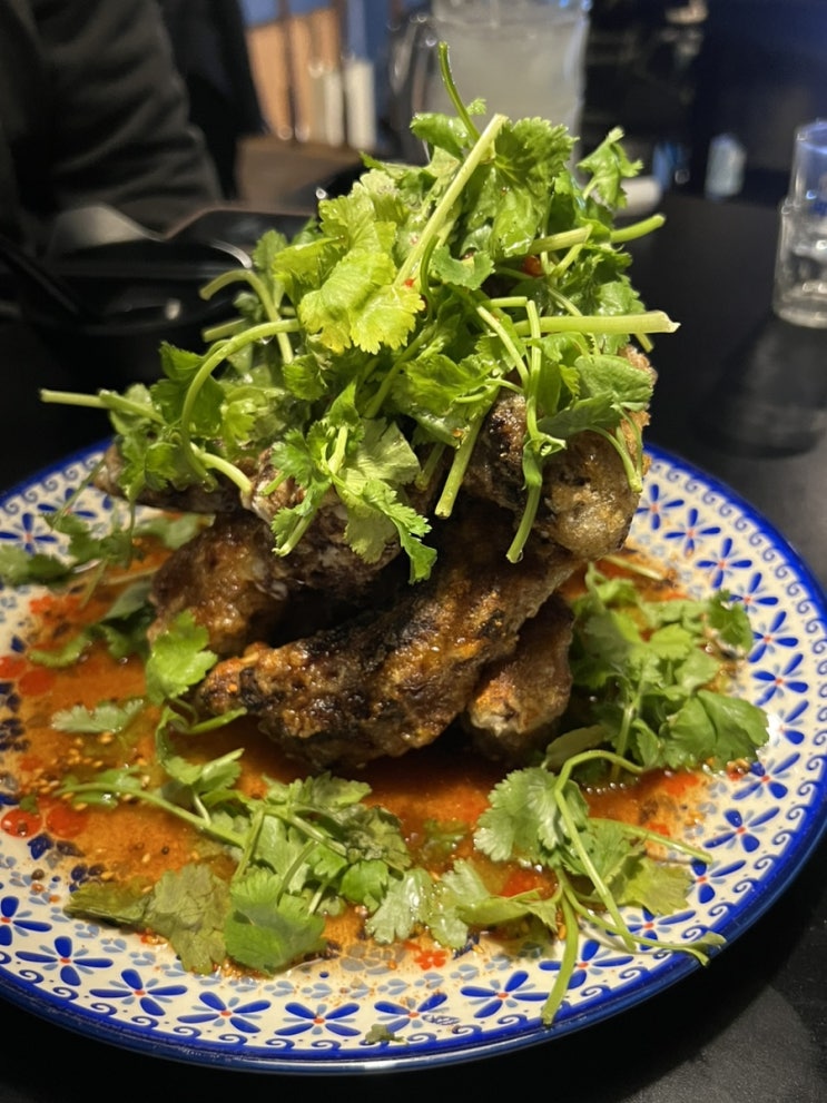 부산 전포동술집 안주가 맛있는 등갈비튀김추천 만월 부산 전포동술집 안주가 맛있는 등갈비튀김추천 만월
