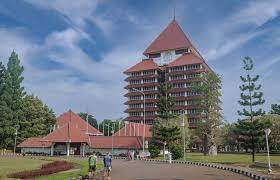  Peringkat Universitas Indonesia 2023 (Program Loyalitas Universitas Terbaik)