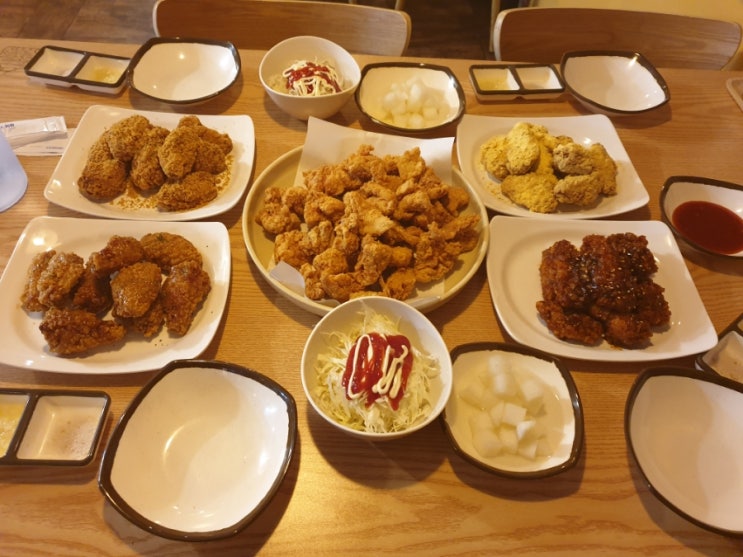 멕시카나치킨 솔직후기 _ 깐풍요리, 눈꽃치즈, 허니벌꿀, 뿌리새우치킨, 오메이징쉬림프 (Feat. 멕시카나치킨 메뉴추천) 멕시카나치킨 솔직후기 _ 깐풍요리, 눈꽃치즈, 허니벌꿀, 뿌리새우치킨, 오메이징쉬림프 (Feat. 멕시카나치킨 메뉴추천)