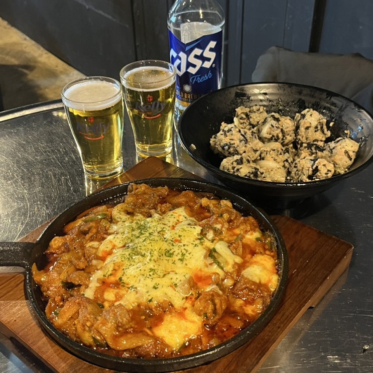  안주 맛집인 사당역 2차 술집 불독포차