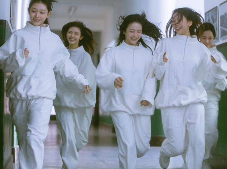 기록 또 경신, <b>에이티즈</b> '정규 2집 24위...<b>2주</b> 연속 최상위권'