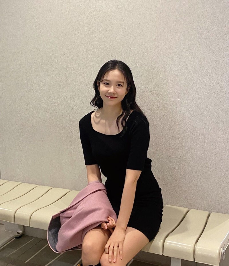장폭스 장예원 아나운서 결혼 남편 여우 다리 논란 발 각선미 나이 키 나무위키 인스타그램