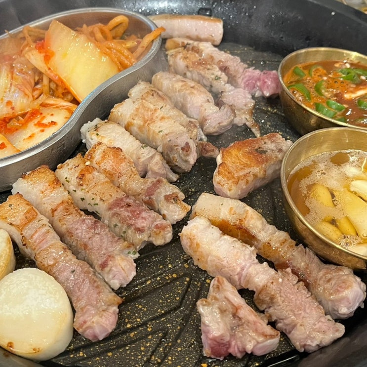 수원 맛집 | 영통 가성비 좋은 삼겹살 목살 항정살 회식하기 좋은 수원영통고깃집&ldquo;더구 수원영통점&rdquo;