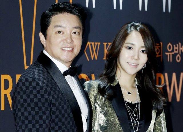 <b>이범수</b>·<b>이윤진</b>, SNS 언팔→의미심장…소속사 "이혼 <b>아냐</b>" [공식]