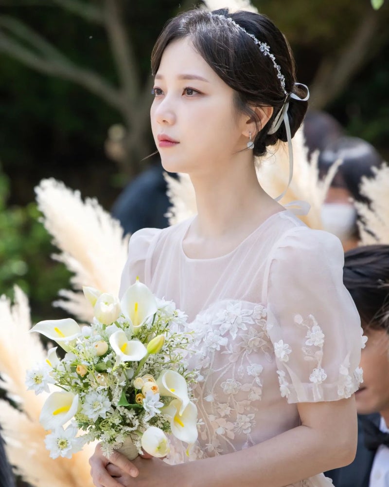 배우 김규선 나이 키 남편 결혼 발 근황 갤러리 참여 영화 상류사회 나무위키 인스타그램